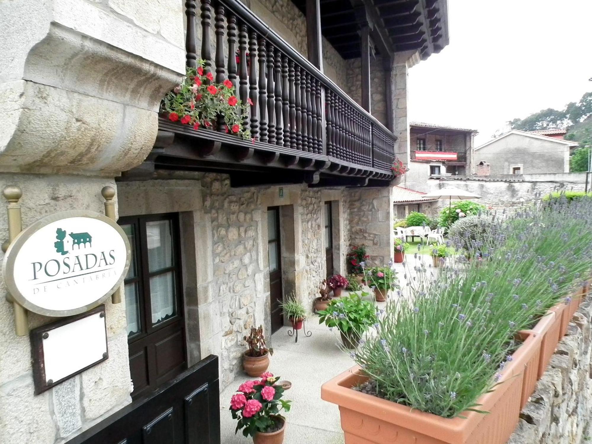 Posada De Muno Munorrodero Exterior photo