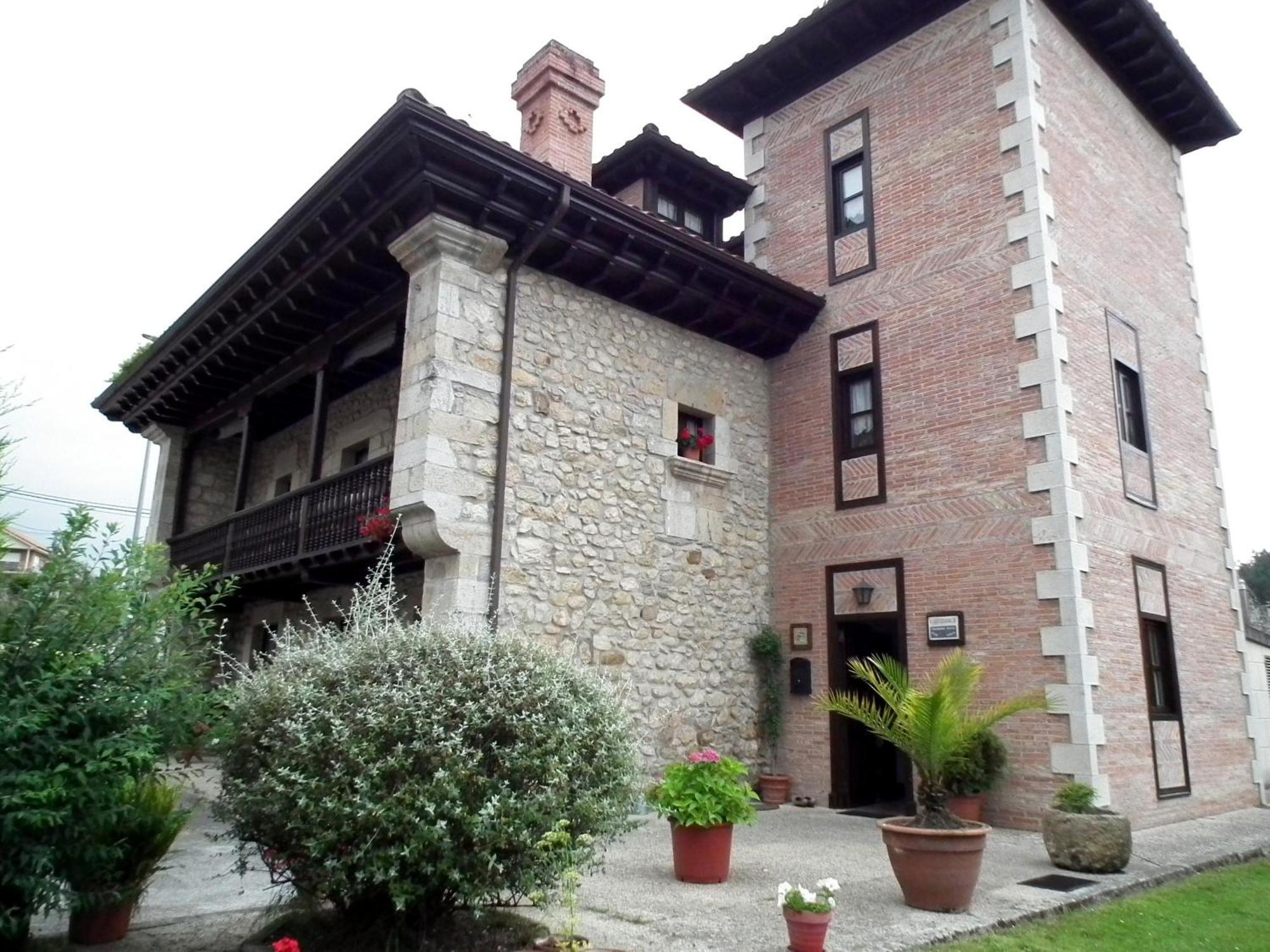 Posada De Muno Munorrodero Exterior photo